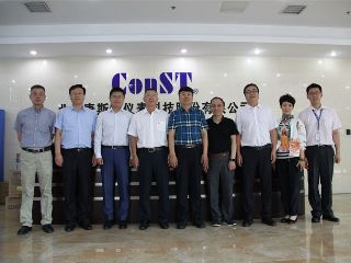 中儀協(xié)、京儀集團(tuán)和國(guó)投創(chuàng)新領(lǐng)導(dǎo)一行蒞臨康斯特考察